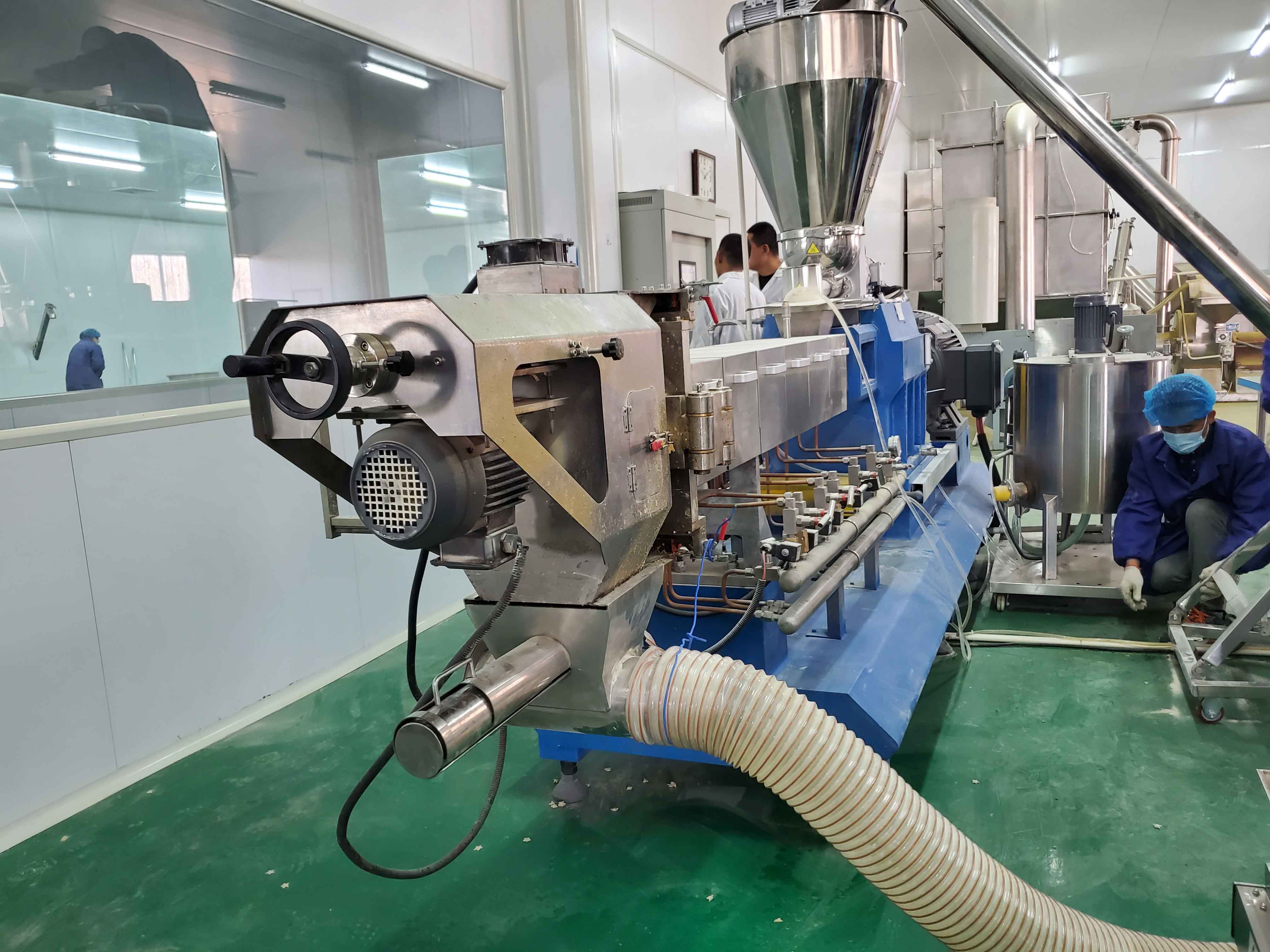 膨化機轉速越慢出料越慢嗎？