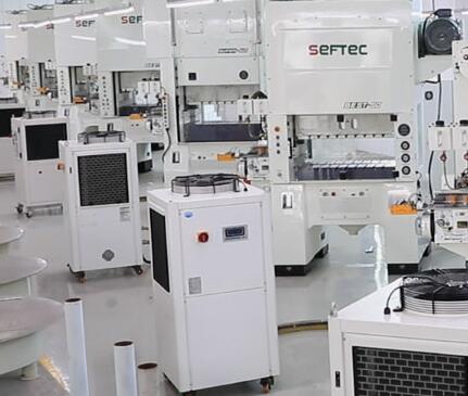 NC伺服送料機（jī）快慢不（bú）穩定的解決辦法有哪（nǎ）些（xiē）?